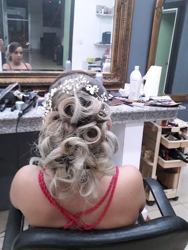 Salon de Belleza IRVANYS (Beauty Salon)