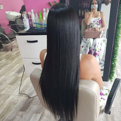 Amaus Salon y Barberia.