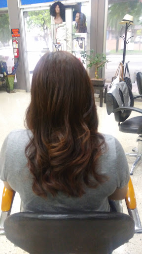 Shalis Salon