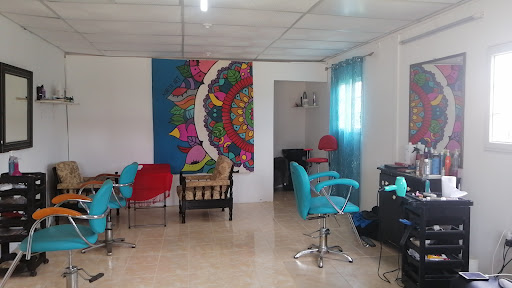 Lucero Salon & Beauty Shop