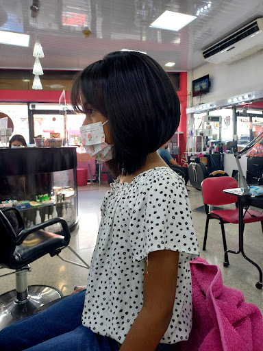 Rizzos Salon