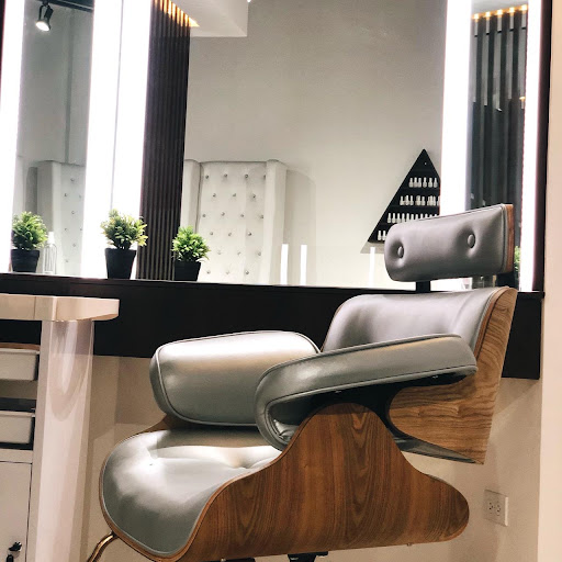 WONDERS SALON & SPA