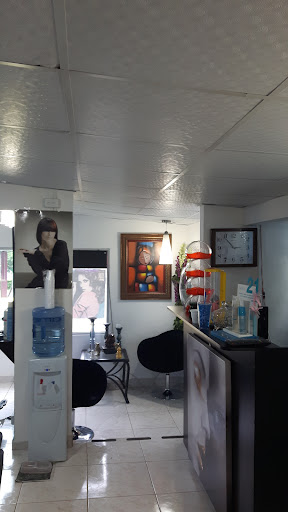 Peluqueria y Estética You by Alejandro Ramirez