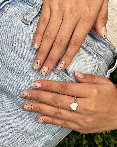 k&m nails studio