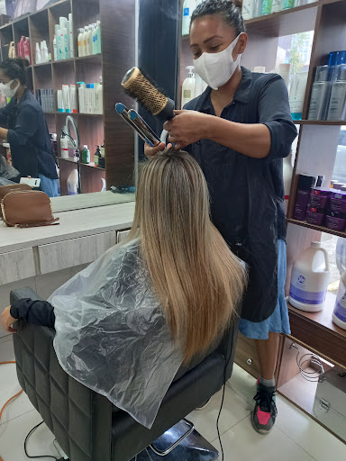 ALEJANDRO SALÓN. Hair salon Panama City