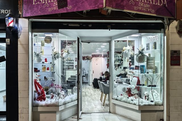 Opinión Salón de Belleza Esmeralda: Servicios y Resultados